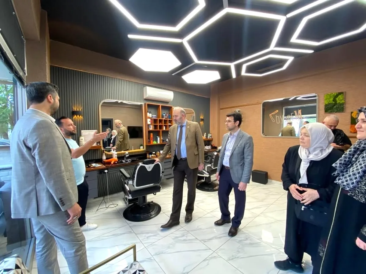 AK Parti Kartal Teşkilatı Yunus Mahallesi Esnafını Ziyaret Etti AK Parti Kartal Teşkilatı Yunus Mahallesi Esnafını Ziyaret Etti