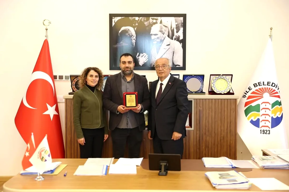 Şile Belediyesi'nden Murat Akın'a Teşekkür Mesajı Şile Belediyesi'nden Murat Akın'a Teşekkür Mesajı