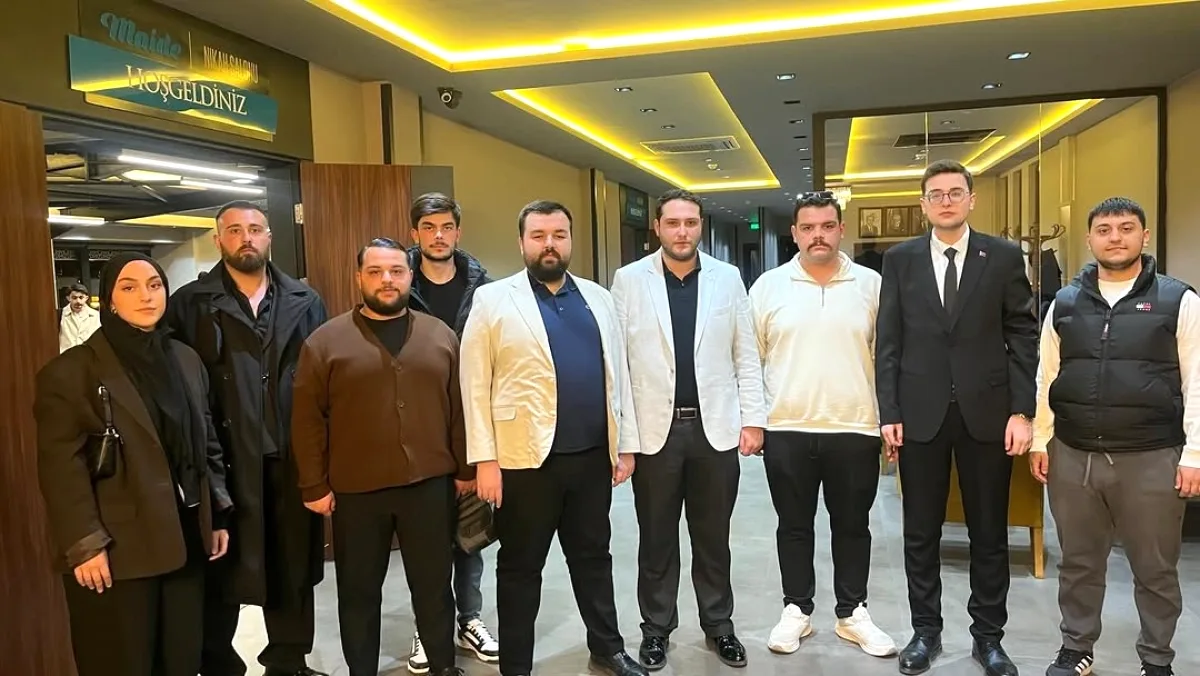 AK Genç Kartepe'den 16 Mayıs Gençlik Şöleni Hazırlığı AK Genç Kartepe'den 16 Mayıs Gençlik Şöleni Hazırlığı
