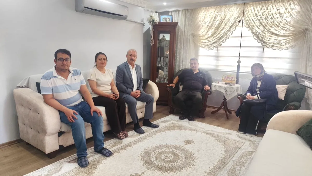 AK Parti Çukurova İlçe Başkanlığı Üye Ziyareti Gerçekleştirdi AK Parti Çukurova İlçe Başkanlığı Üye Ziyareti Gerçekleştirdi