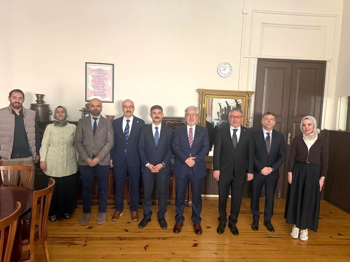 Cağaloğlu Anadolu Lisesi'nde Eğitim Ziyareti Cağaloğlu Anadolu Lisesi'nde Eğitim Ziyareti