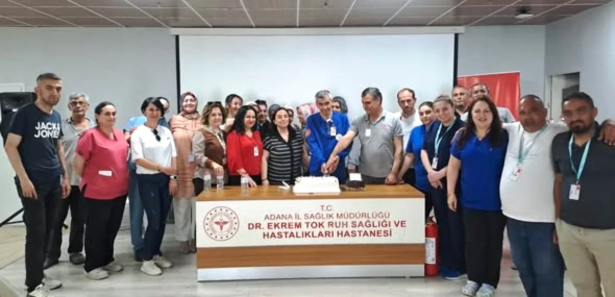 Adana'da Ruh Sağlığı Çalışanları 1 Mayıs'ı Görev Başında Kutladı Adana'da Ruh Sağlığı Çalışanları 1 Mayıs'ı Görev Başında Kutladı