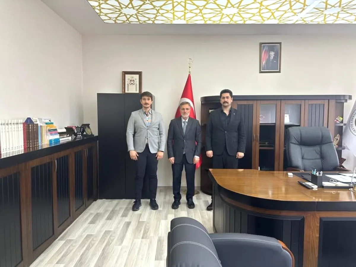 Arnavutköy'de Yeni Müftüye Hayırlı Olsun Ziyareti Arnavutköy'de Yeni Müftüye Hayırlı Olsun Ziyareti