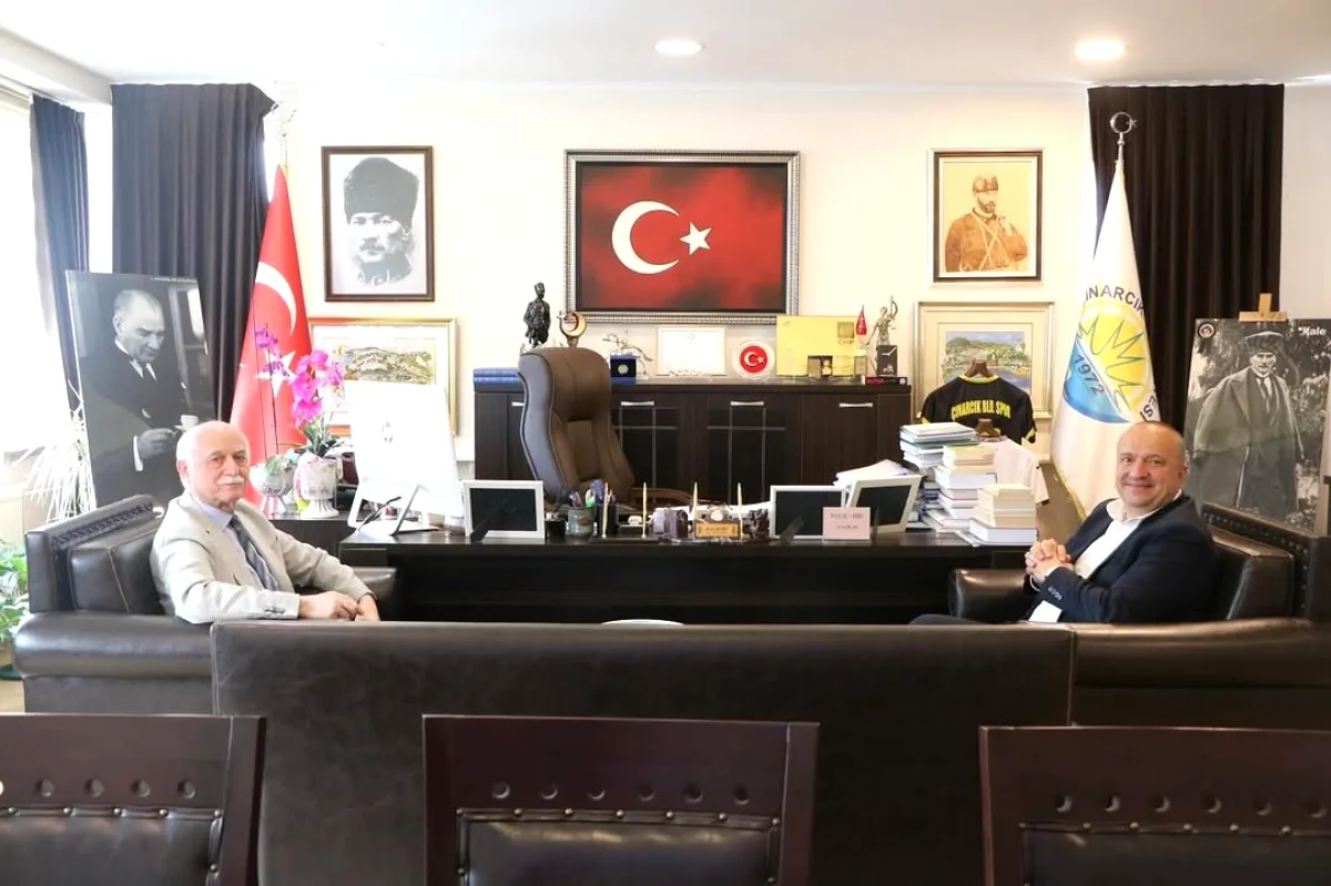 Çınarcık Belediye Başkanı, Kalp ve Damar Cerrahını Ağırladı Çınarcık Belediye Başkanı, Kalp ve Damar Cerrahını Ağırladı