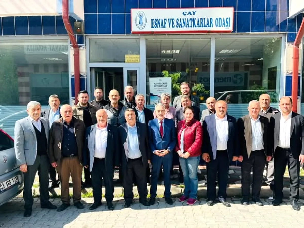 Afyonkarahisar Esnaf Heyeti TŞOF Eski Başkanı Yiğiner'e Geçmiş Olsun Ziyareti Afyonkarahisar Esnaf Heyeti TŞOF Eski Başkanı Yiğiner'e Geçmiş Olsun Ziyareti