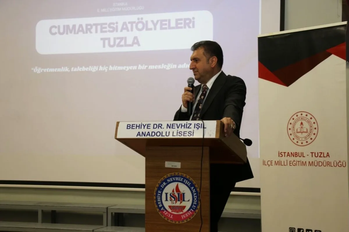 Tuzla'da Türkiye Yüzyılı Maarif Modeli Atölyesi Düzenlendi Tuzla'da Türkiye Yüzyılı Maarif Modeli Atölyesi Düzenlendi