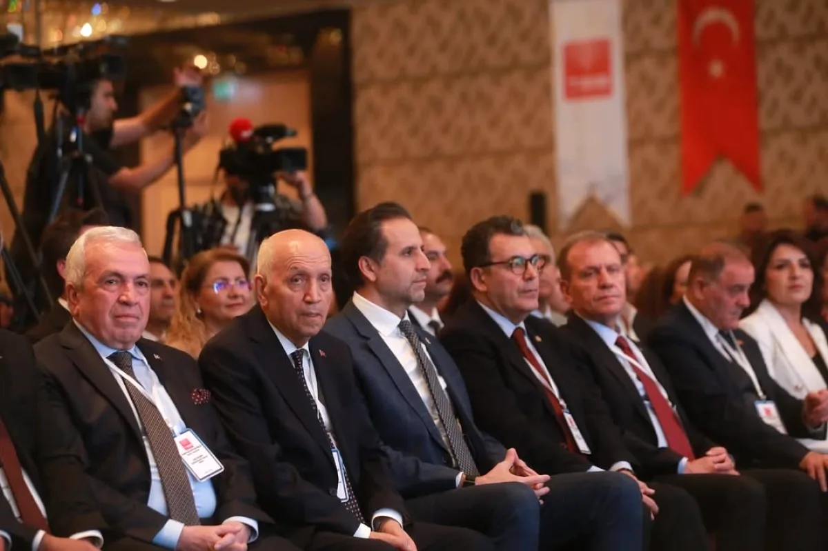 Nilüfer Belediye Başkanı Özdemir'den TBB Başkanı Seçer'e Tebrik Nilüfer Belediye Başkanı Özdemir'den TBB Başkanı Seçer'e Tebrik