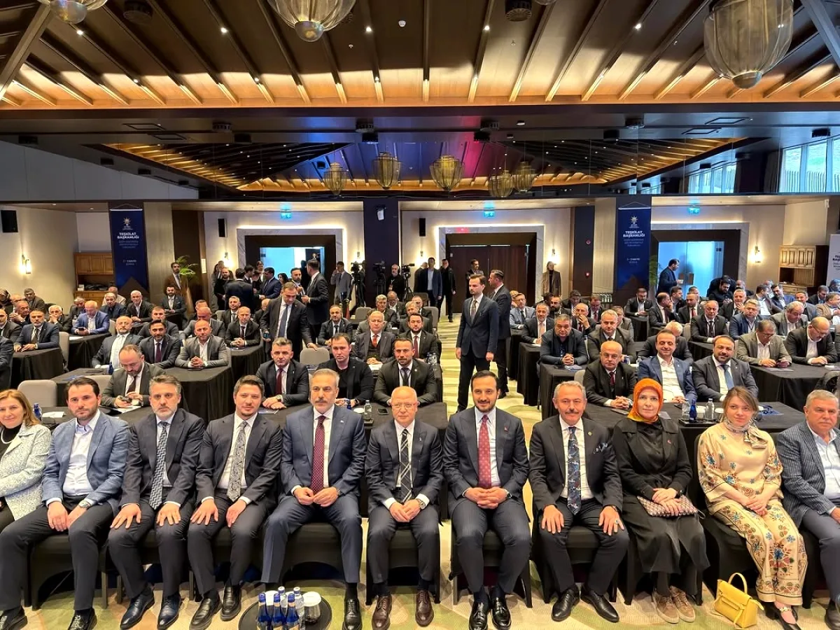 Bursa'da Strateji Toplantısı: Fidan'dan Küresel Vizyon Değerlendirmesi Bursa'da Strateji Toplantısı: Fidan'dan Küresel Vizyon Değerlendirmesi