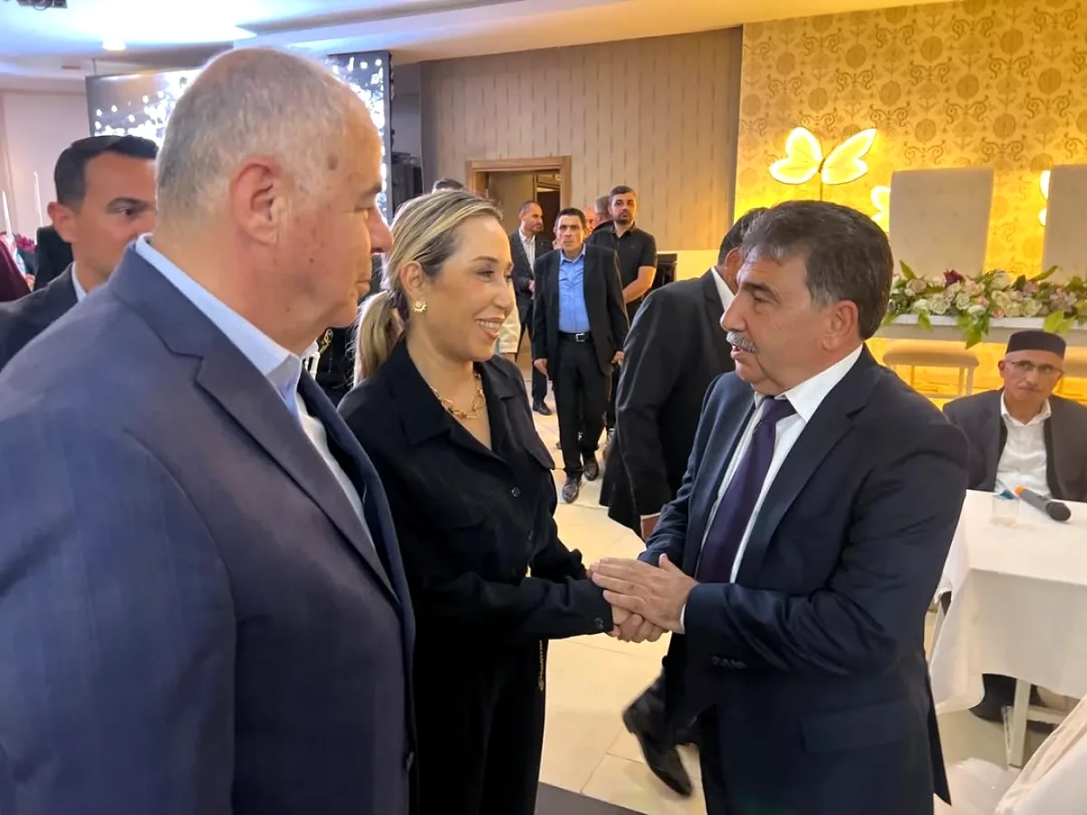 Manavgat'ta İki Esnaf Odası Başkanının Çocuklarının Düğününe Milletvekili Katılımı Manavgat'ta İki Esnaf Odası Başkanının Çocuklarının Düğününe Milletvekili Katılımı