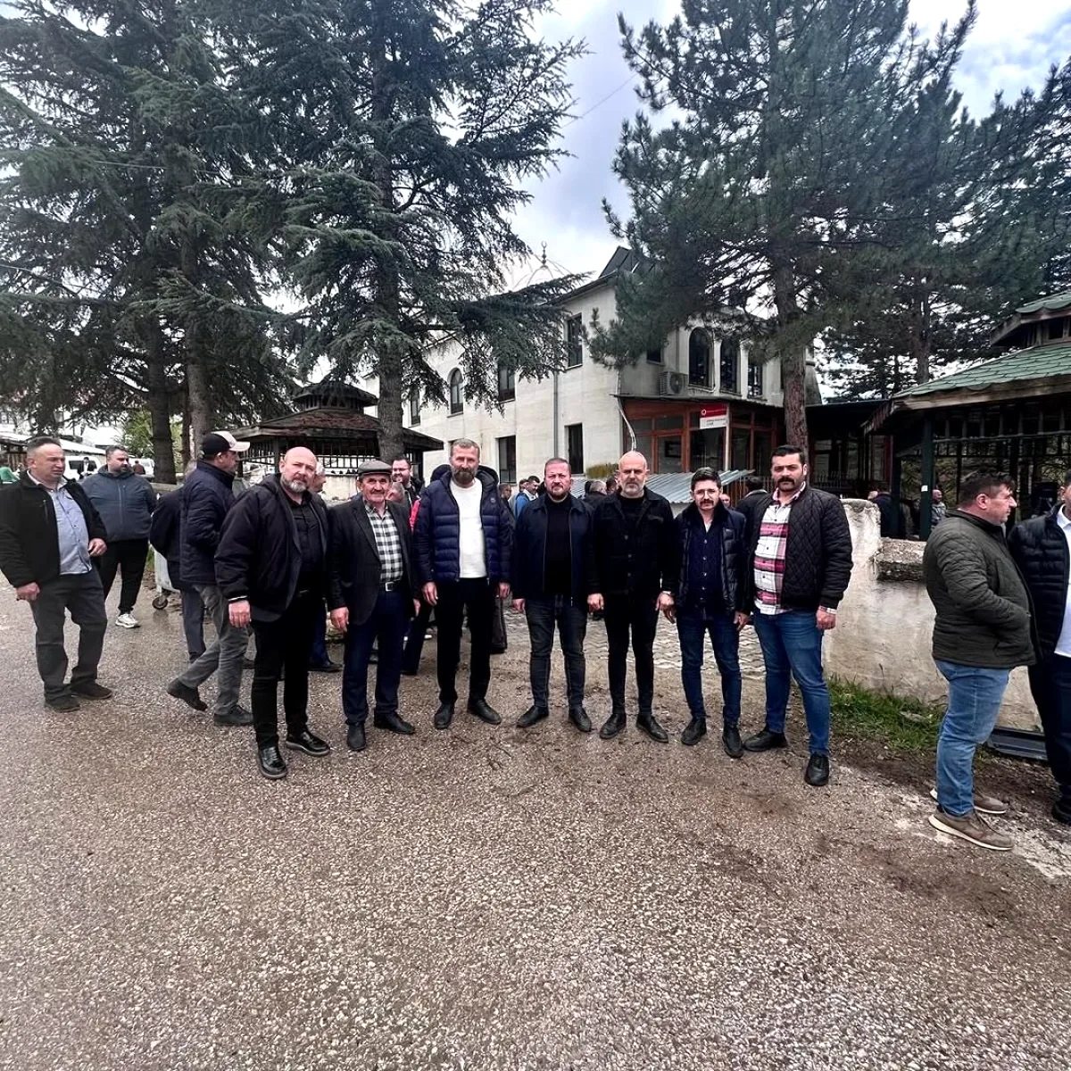 MHP Polatlı Yönetimi Güreş Mahallesi'ndeki Yağmur ve Şükür Duasına Katıldı MHP Polatlı Yönetimi Güreş Mahallesi'ndeki Yağmur ve Şükür Duasına Katıldı