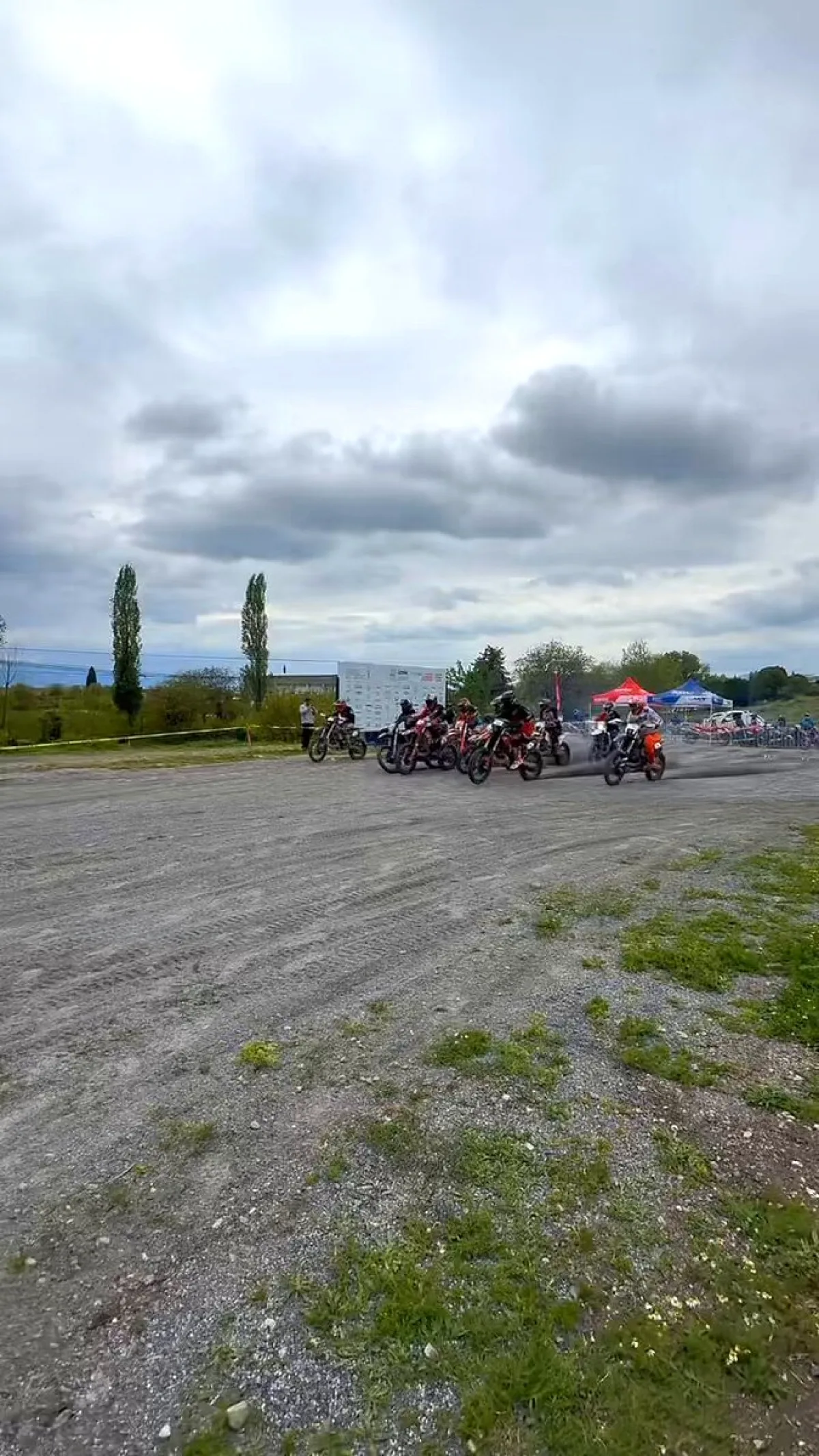 İznik'te HardEnduro Heyecanı: 68 Kilometrelik Parkurda Sınırlar Zorlanıyor İznik'te HardEnduro Heyecanı: 68 Kilometrelik Parkurda Sınırlar Zorlanıyor