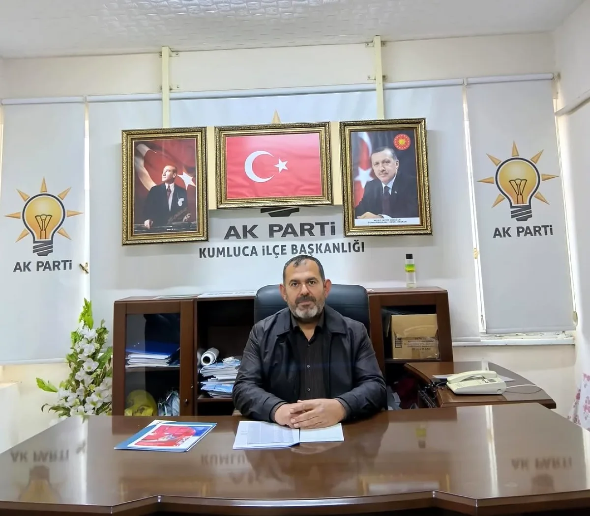 Kumluca'da AK Parti Nöbetçi Başkanı Mehmet Nacakci Kumluca'da AK Parti Nöbetçi Başkanı Mehmet Nacakci