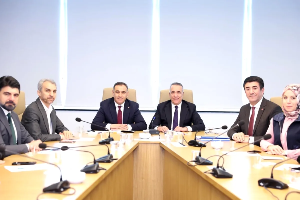 Sultangazi'de AK Parti Grup Toplantısı Yapıldı Sultangazi'de AK Parti Grup Toplantısı Yapıldı