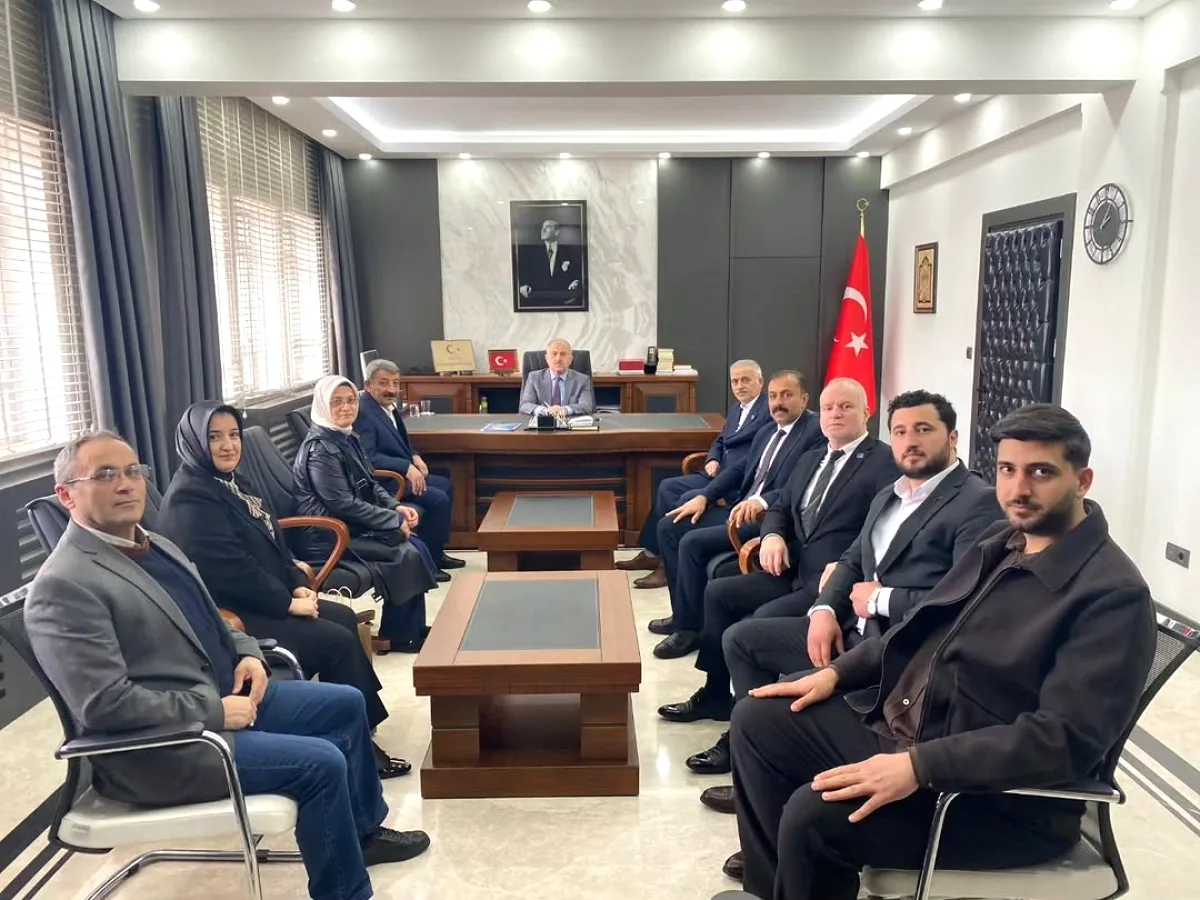 Orhangazi'de Anahtar Parti'den Kaymakam Karamehmetoğlu'na Ziyaret Orhangazi'de Anahtar Parti'den Kaymakam Karamehmetoğlu'na Ziyaret