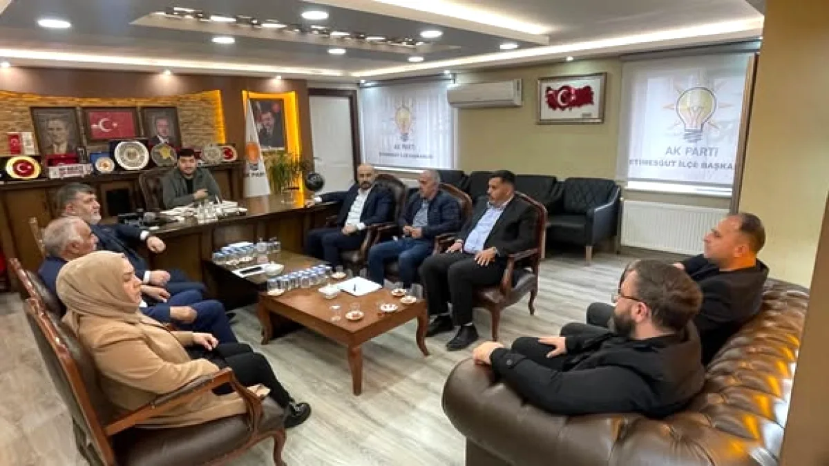 AK Parti Etimesgut'ta Mayıs Ayı Meclis Toplantısı Gerçekleştirildi AK Parti Etimesgut'ta Mayıs Ayı Meclis Toplantısı Gerçekleştirildi