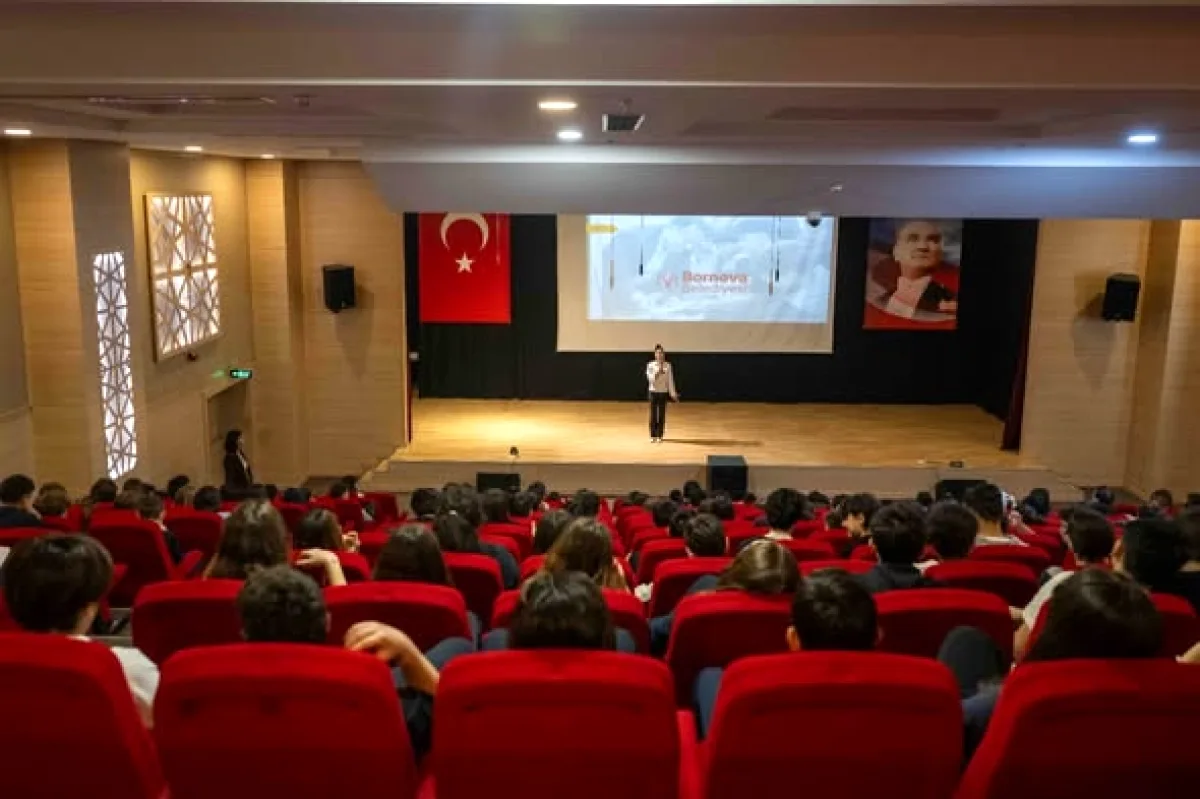 Bornova'da Miniklere Sağlık Dersi: Okyanus Koleji'nde Hijyen ve Beslenme Eğitimi Bornova'da Miniklere Sağlık Dersi: Okyanus Koleji'nde Hijyen ve Beslenme Eğitimi