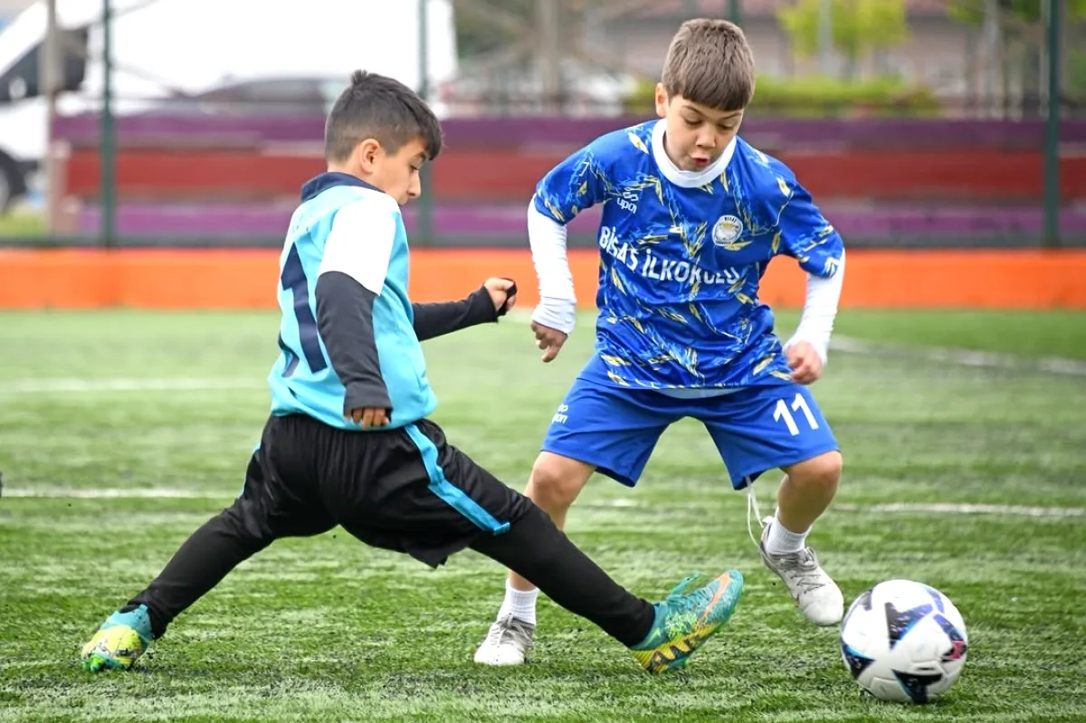 Osmangazi'de 804 Minik Sporcu Sahaya İniyor: Final Heyecanı 18 Mayıs'ta Osmangazi'de 804 Minik Sporcu Sahaya İniyor: Final Heyecanı 18 Mayıs'ta