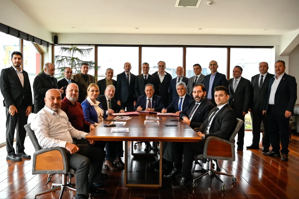 Altınova'ya Yeni Cami İçin İmzalar Atıldı Altınova'ya Yeni Cami İçin İmzalar Atıldı