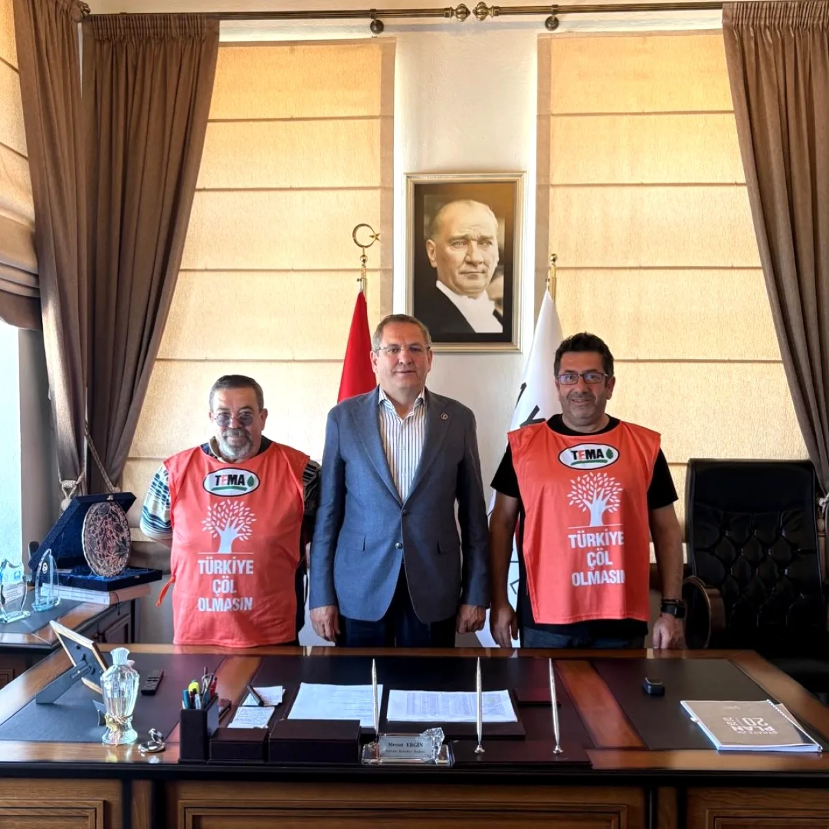 TEMA Vakfı Ayvalık Ekibi, Belediyede Çevre Görüşmesi Gerçekleştirdi TEMA Vakfı Ayvalık Ekibi, Belediyede Çevre Görüşmesi Gerçekleştirdi