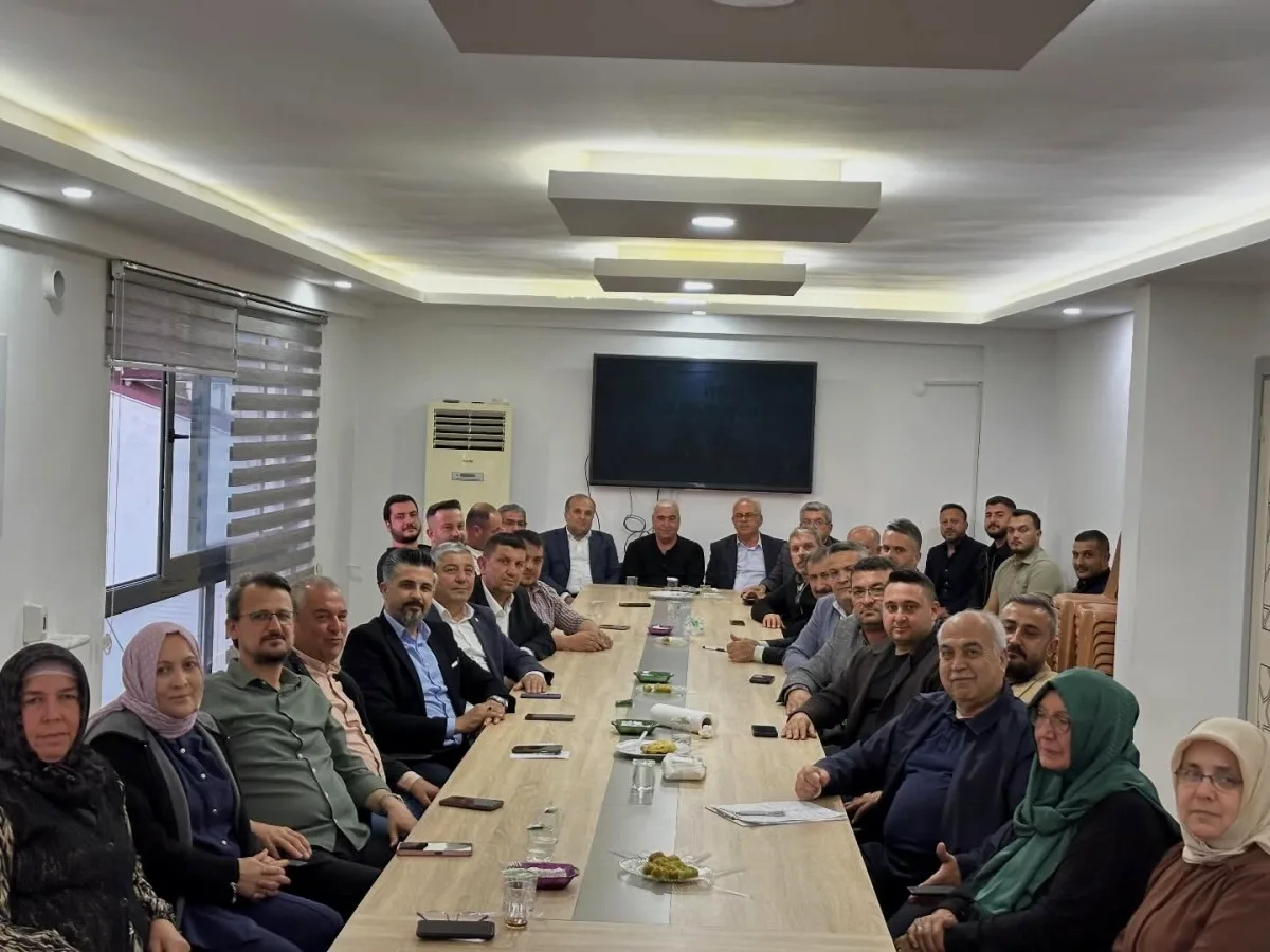 AK Parti Serik İlçe Başkanlığı Haftalık Toplantısını Gerçekleştirdi AK Parti Serik İlçe Başkanlığı Haftalık Toplantısını Gerçekleştirdi