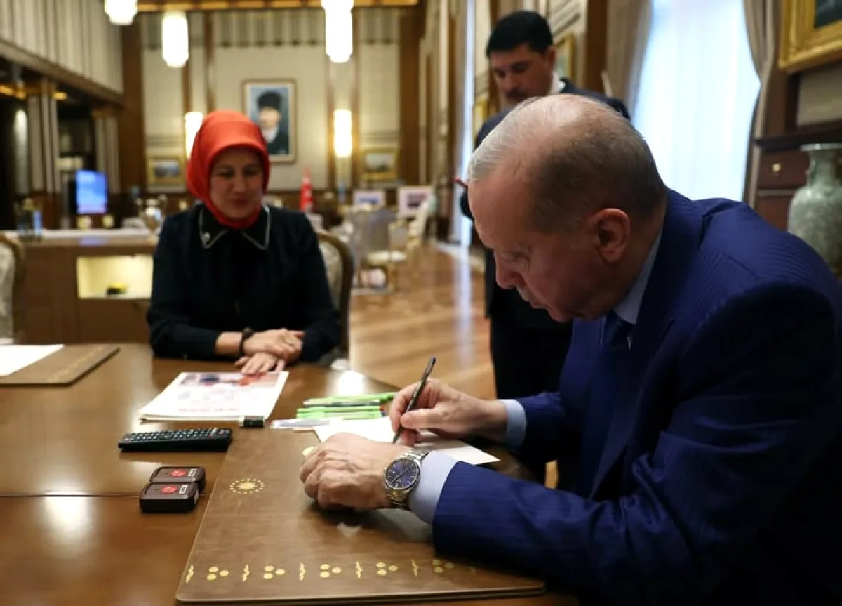 Cumhurbaşkanı Erdoğan, Türk Kızılay'a Kurban Bağışıyla Kampanyaya Destek Verdi Cumhurbaşkanı Erdoğan, Türk Kızılay'a Kurban Bağışıyla Kampanyaya Destek Verdi