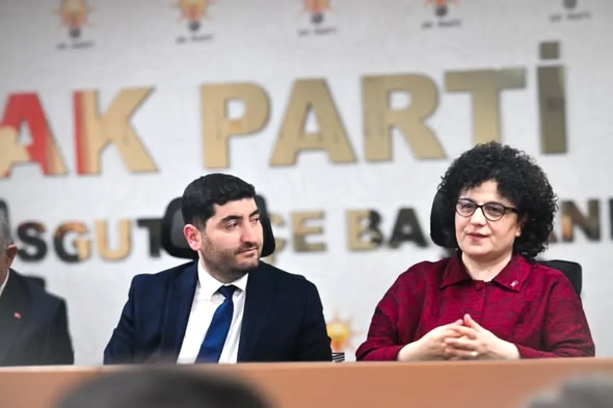 AK Parti Etimesgut'da Haftalık Yönetim Kurulu Toplantısı Gerçekleşti AK Parti Etimesgut'da Haftalık Yönetim Kurulu Toplantısı Gerçekleşti