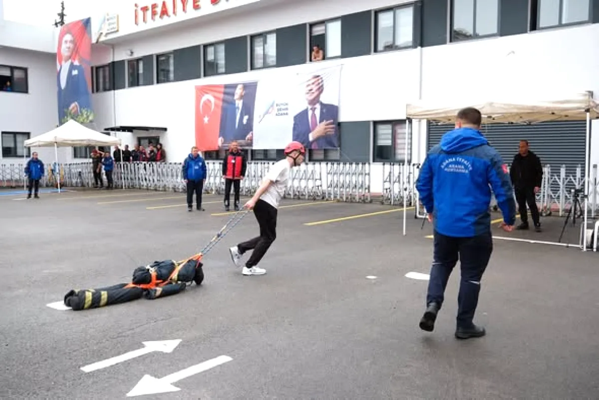 Adana'da 50 İtfaiye Eri Alımı: Parkur Sınavları Devam Ediyor Adana'da 50 İtfaiye Eri Alımı: Parkur Sınavları Devam Ediyor