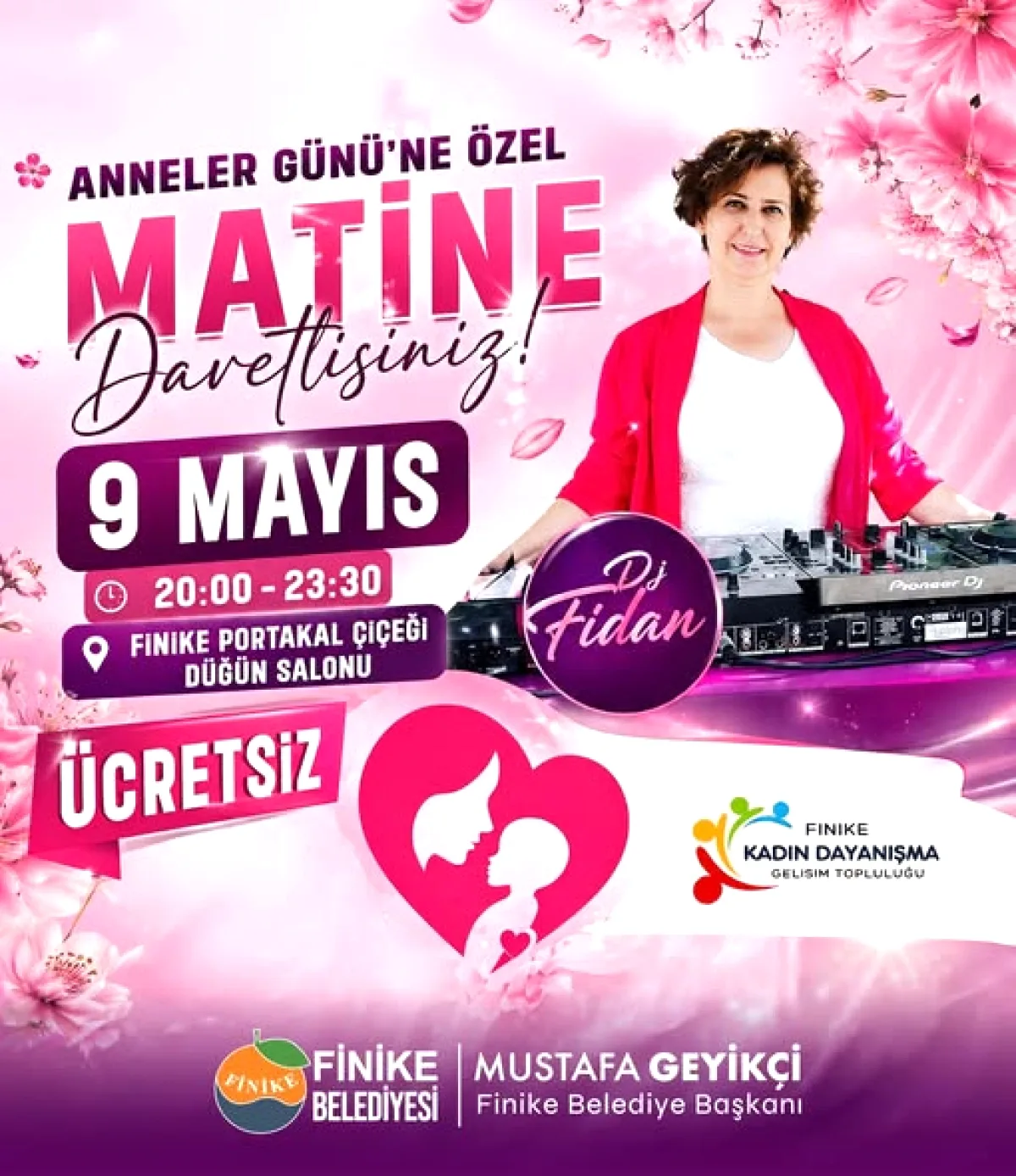 Finike'de Anneler Günü İçin Ücretsiz Müzikli Gece Finike'de Anneler Günü İçin Ücretsiz Müzikli Gece