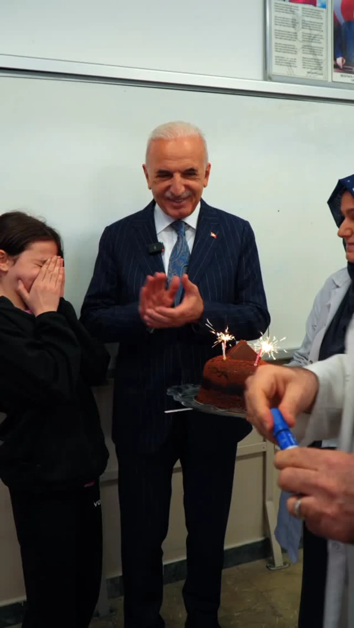 Ümraniye Belediyesi'nden Çocuklara Özel Mesaj Ümraniye Belediyesi'nden Çocuklara Özel Mesaj