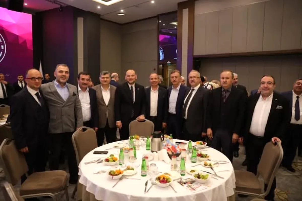 MÜSİAD Ankara'dan 20 Yıl Üstü Üyelerine Ahde Vefa Gecesi MÜSİAD Ankara'dan 20 Yıl Üstü Üyelerine Ahde Vefa Gecesi