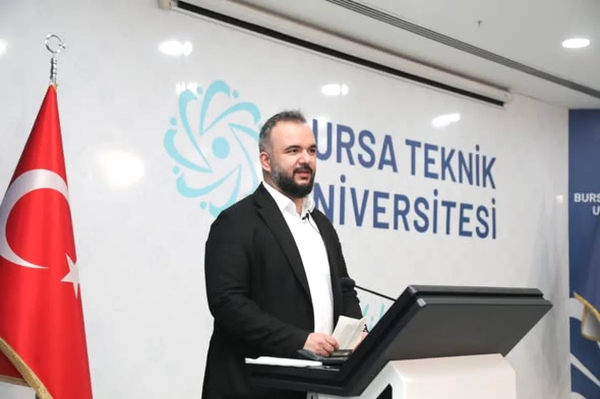 BTÜ'de Tarih ve Gazetecilik Buluşması BTÜ'de Tarih ve Gazetecilik Buluşması