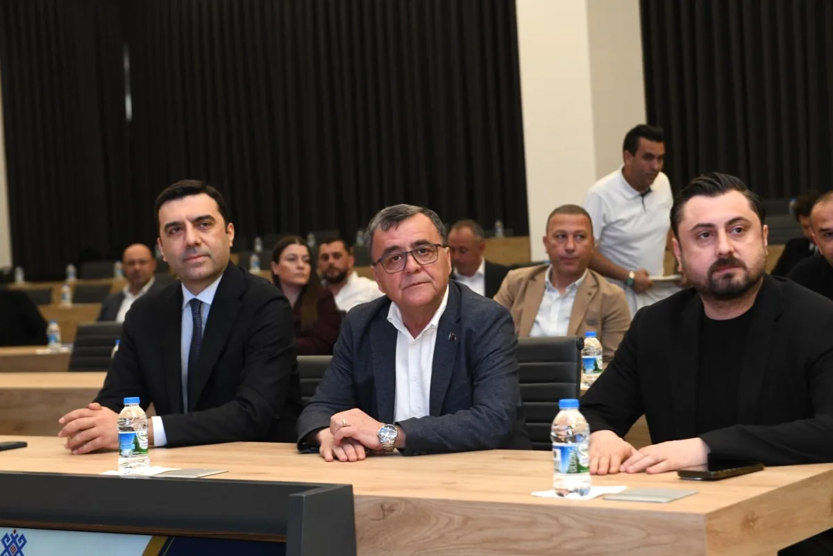 Altıeylül'de İnşaat Sektörü Sorunları Masaya Yatırıldı Altıeylül'de İnşaat Sektörü Sorunları Masaya Yatırıldı