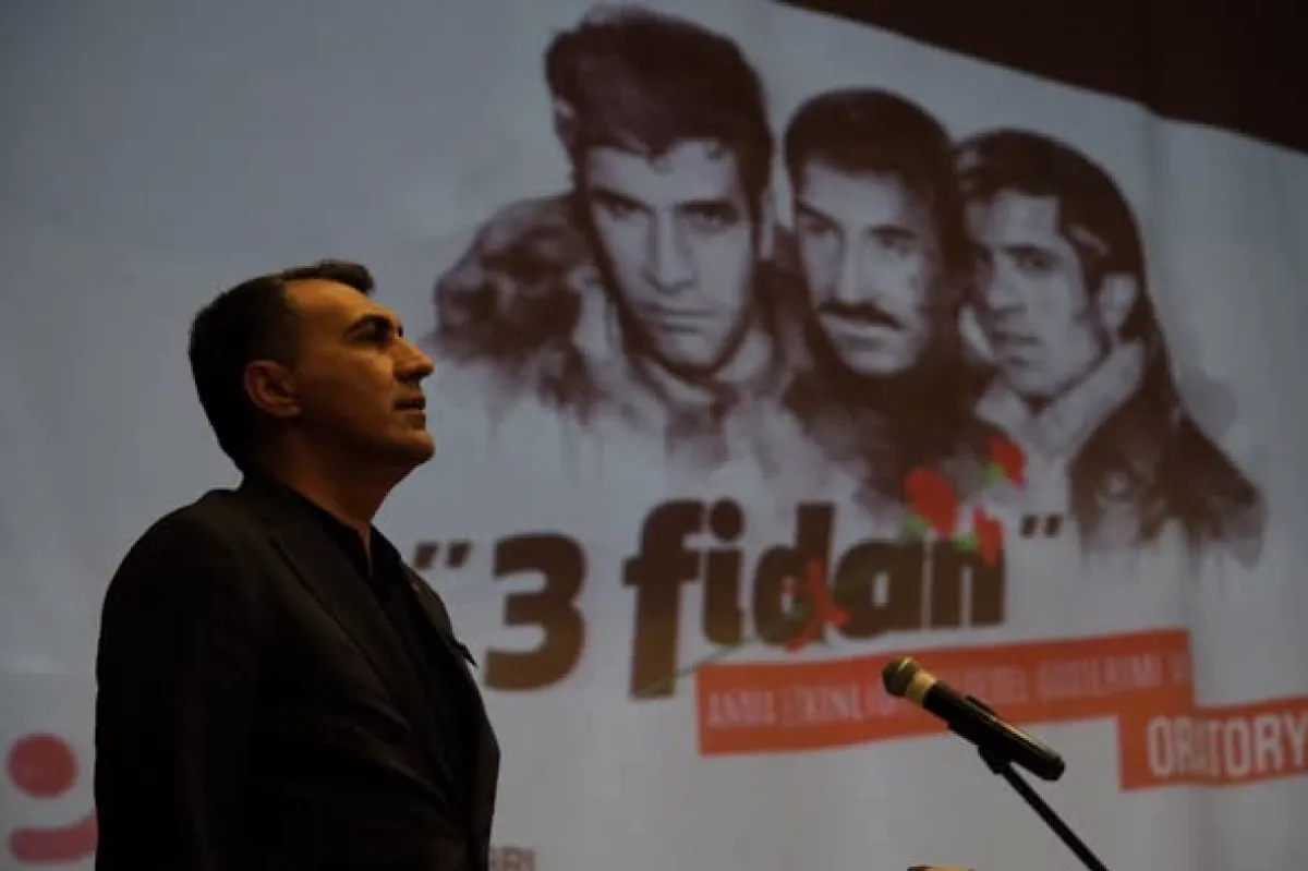 Tanburoğlu, Seyhan Gençlik Kolları'nın 3 Fidan Anma Programına Katıldı Tanburoğlu, Seyhan Gençlik Kolları'nın 3 Fidan Anma Programına Katıldı