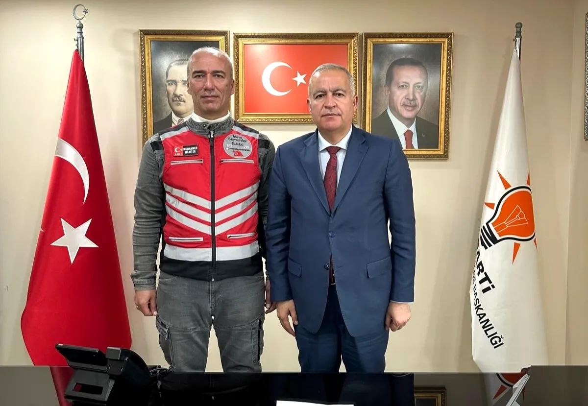 Moto Seyyahiler Kulübü'nden AK Parti Gaziosmanpaşa'ya Nezaket Ziyareti Moto Seyyahiler Kulübü'nden AK Parti Gaziosmanpaşa'ya Nezaket Ziyareti