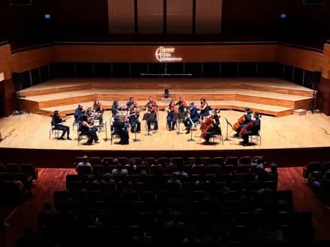 İzmir Oda Orkestrası'nda Jana Kuss ve William Coleman Konseri