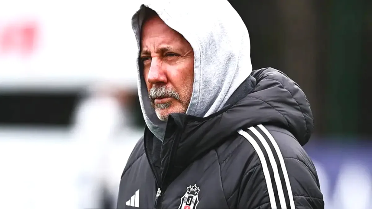 Beşiktaş'ta Sergen Yalçın Krizi: Yönetimden Destek Açıklaması Beşiktaş'ta Sergen Yalçın Krizi: Yönetimden Destek Açıklaması