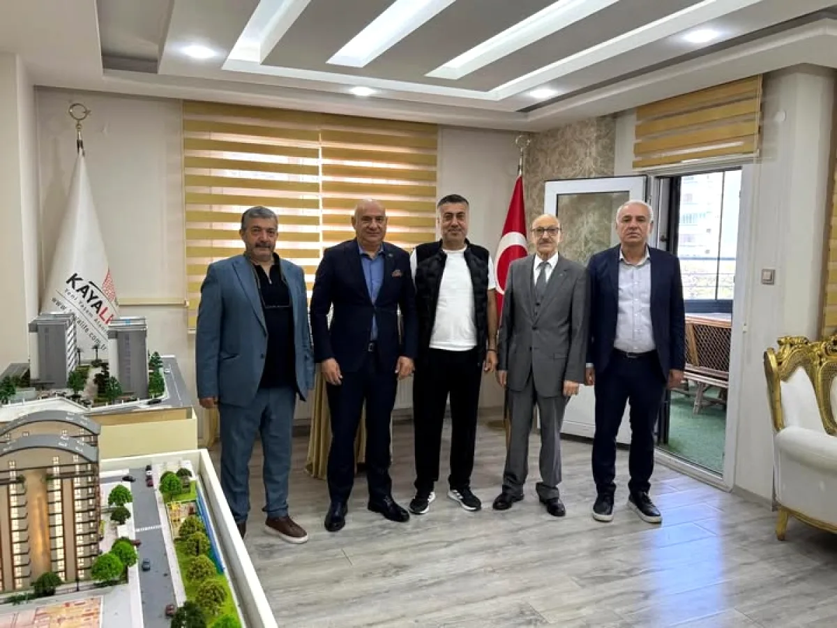 Mehmet Şahin'den Harun Kaya'ya Nezaket Ziyareti Mehmet Şahin'den Harun Kaya'ya Nezaket Ziyareti