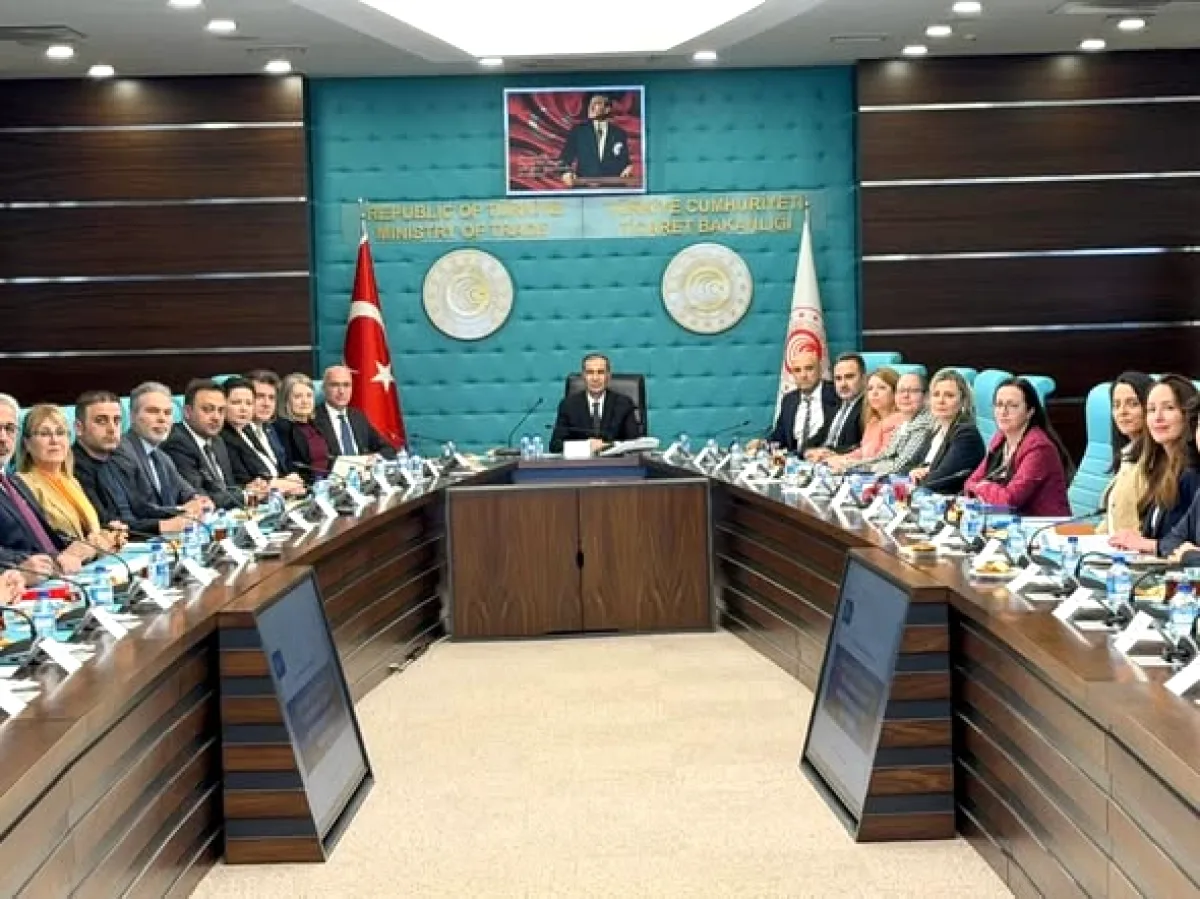 İzmir Ticaret Odası'ndan Ankara'da Kritik Hizmet Ticareti Görüşmesi İzmir Ticaret Odası'ndan Ankara'da Kritik Hizmet Ticareti Görüşmesi