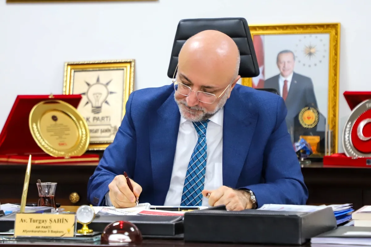 AK Parti Afyonkarahisar'da Sinanpaşa Koordinatörleri İl Başkanlığı'nda Buluştu AK Parti Afyonkarahisar'da Sinanpaşa Koordinatörleri İl Başkanlığı'nda Buluştu