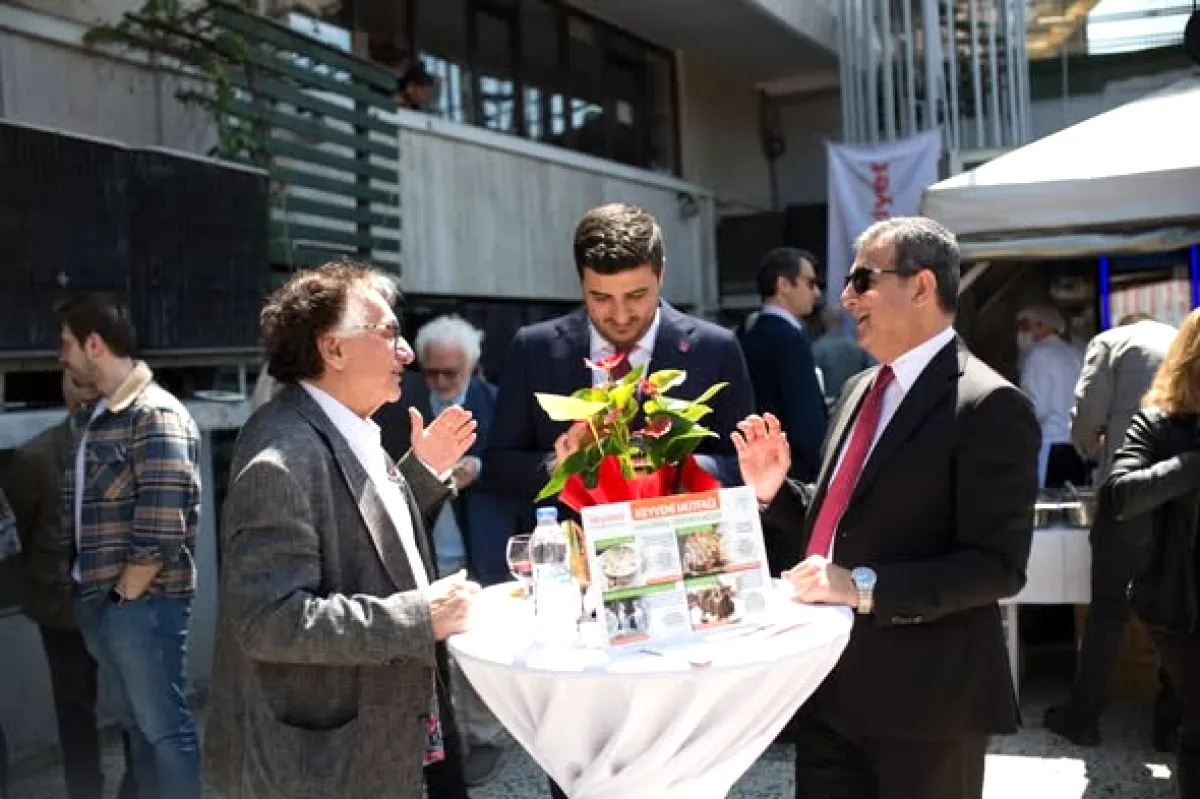 CHP'li Bulut, Cumhuriyet Gazetesi'nin 102. Kuruluş Yıldönümü Etkinliğinde CHP'li Bulut, Cumhuriyet Gazetesi'nin 102. Kuruluş Yıldönümü Etkinliğinde