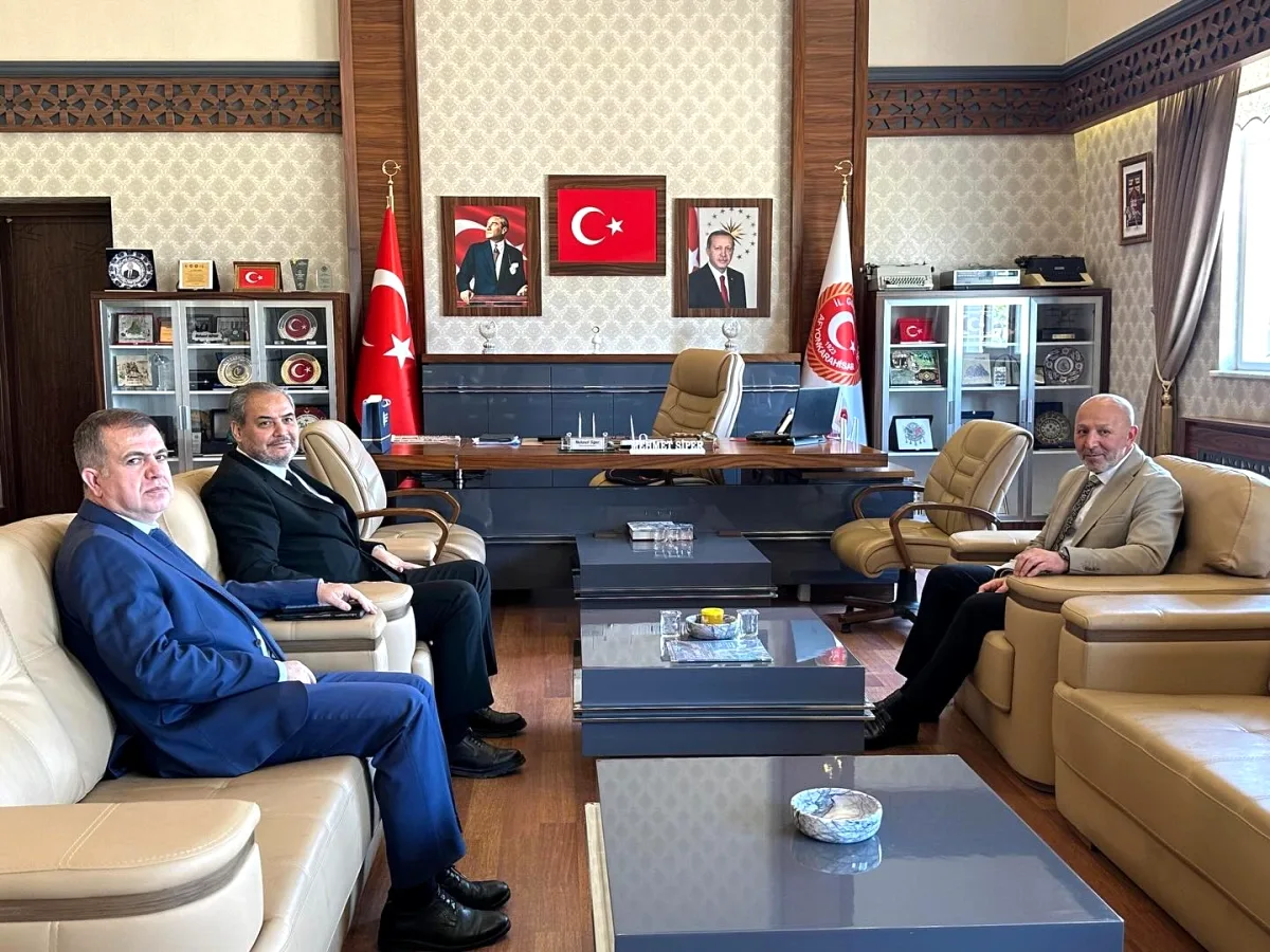 AFSÜ Rektörü Aslan'dan İl Genel Meclisi'ne Ziyaret AFSÜ Rektörü Aslan'dan İl Genel Meclisi'ne Ziyaret