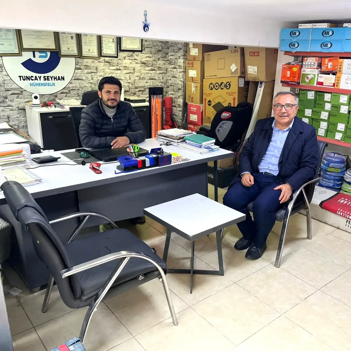 Şereflikoçhisar AK Parti'de Yönetim Değişimi Sonrası Nezaket Ziyareti Şereflikoçhisar AK Parti'de Yönetim Değişimi Sonrası Nezaket Ziyareti