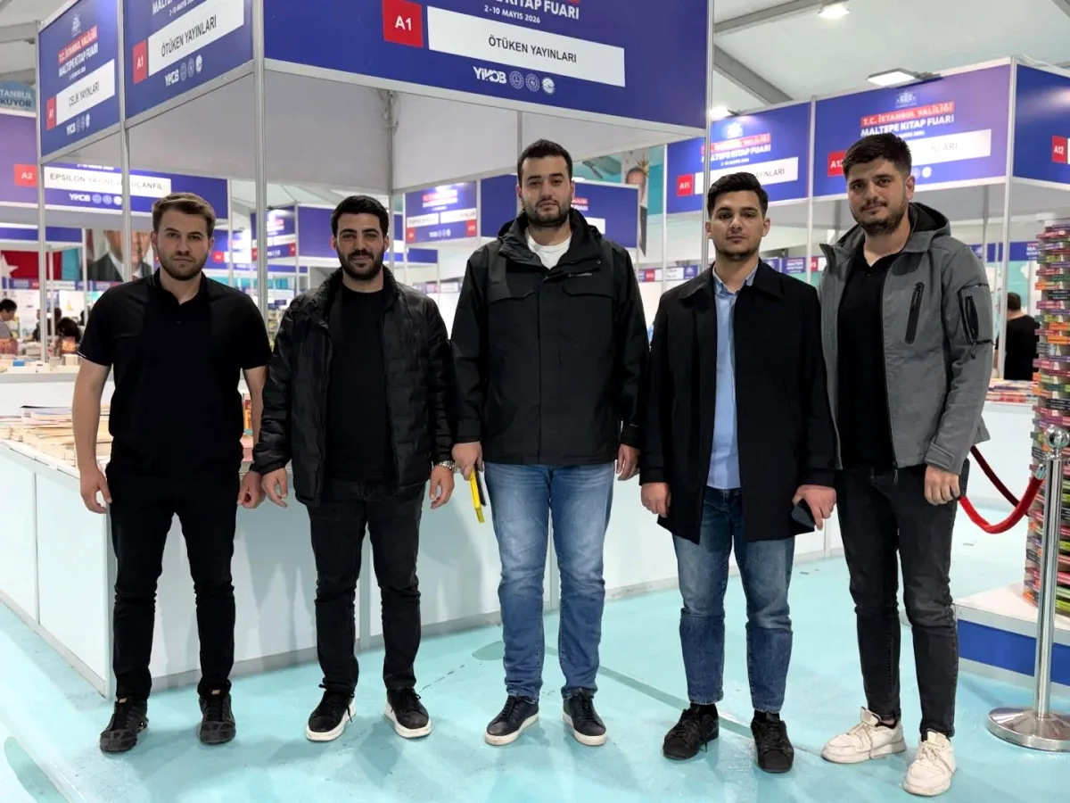 AK Parti'li Gençlik Kolları Maltepe Fuarı'nda Buluştu AK Parti'li Gençlik Kolları Maltepe Fuarı'nda Buluştu