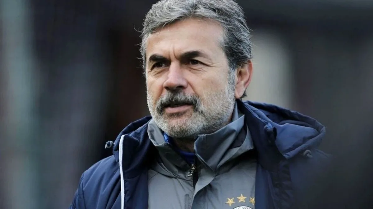 Fenerbahçe'de Aziz Yıldırım'dan Aykut Kocaman Hamlesi Fenerbahçe'de Aziz Yıldırım'dan Aykut Kocaman Hamlesi