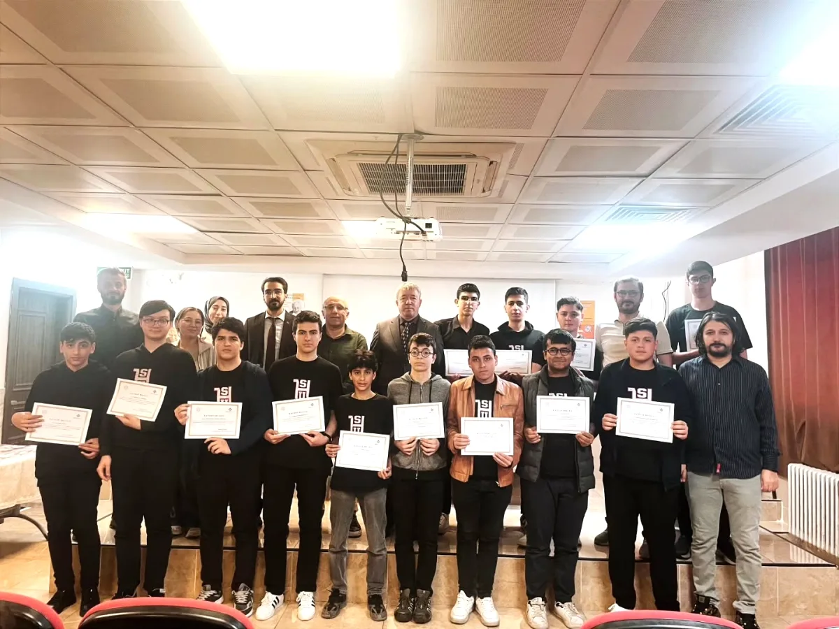 Sultangazi'de 21. Edebiyat Paneli: Tarık Buğra Anadolu İmam Hatip Lisesi'nde Anıldı Sultangazi'de 21. Edebiyat Paneli: Tarık Buğra Anadolu İmam Hatip Lisesi'nde Anıldı
