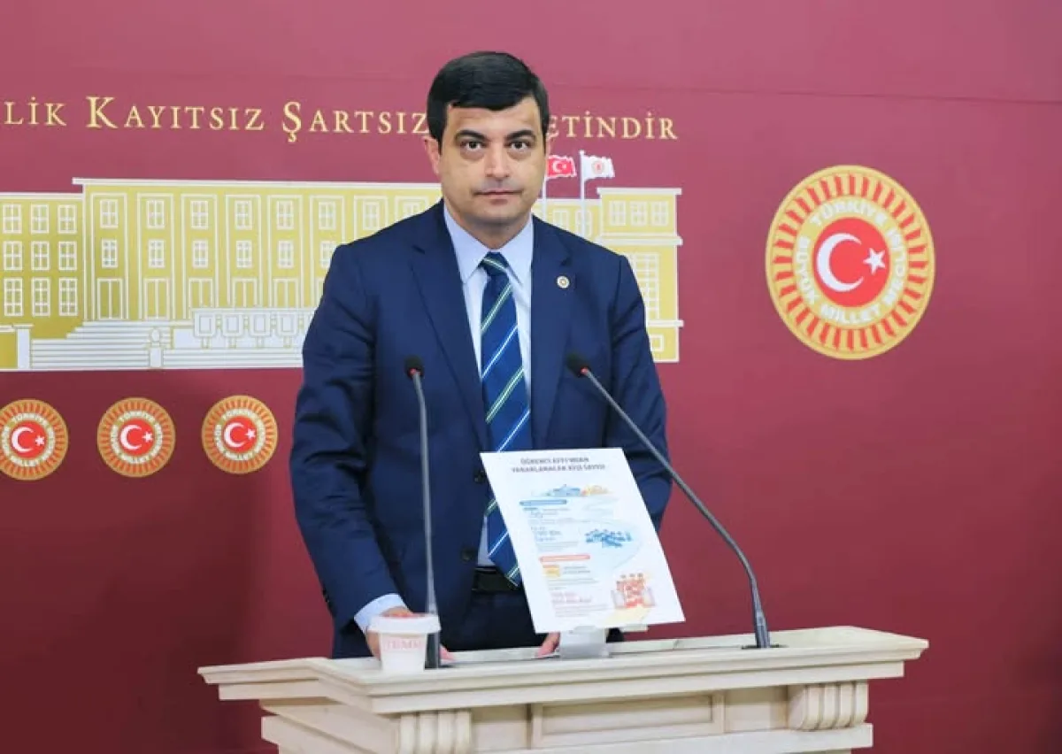 CHP'li Demir'den Öğrenci Affı Çağrısı: "Gençlere İkinci Şans Verilsin" CHP'li Demir'den Öğrenci Affı Çağrısı: "Gençlere İkinci Şans Verilsin"