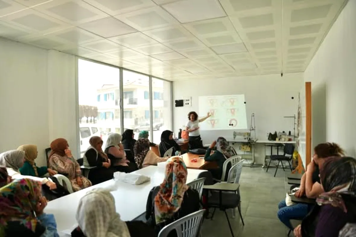 Çeşme'de Kadın Sağlığı Semineri: Menopoz ve Düzenli Kontrollerin Önemi Ele Alındı Çeşme'de Kadın Sağlığı Semineri: Menopoz ve Düzenli Kontrollerin Önemi Ele Alındı