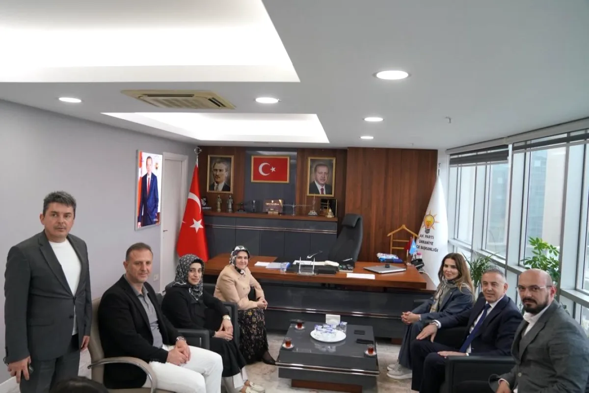 AK Partili Vekiller Ümraniye'de Teşkilatla Buluştu AK Partili Vekiller Ümraniye'de Teşkilatla Buluştu
