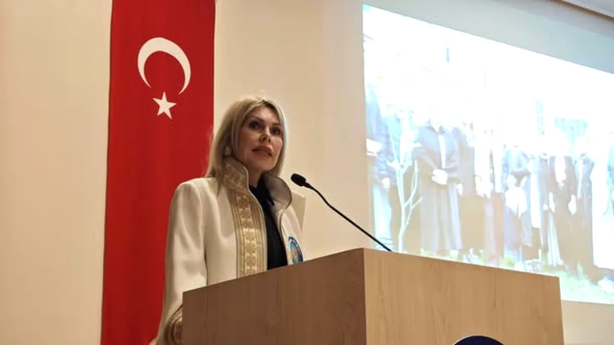 Akdeniz Üniversitesi İlahiyat Fakültesi 10. Dönem Mezunlarını Verdi Akdeniz Üniversitesi İlahiyat Fakültesi 10. Dönem Mezunlarını Verdi