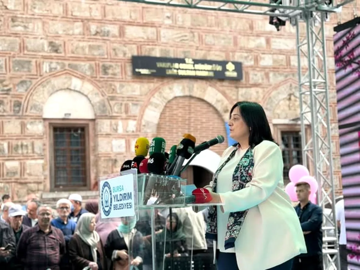AK Parti'li Durmaz'dan Bursa Erguvan Bayramı Mesajı AK Parti'li Durmaz'dan Bursa Erguvan Bayramı Mesajı